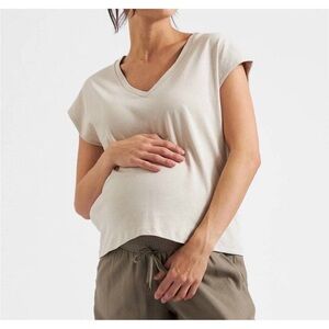 NWT Ripe Maternity/Nursing Cream Short Sleeve V-Neck Top